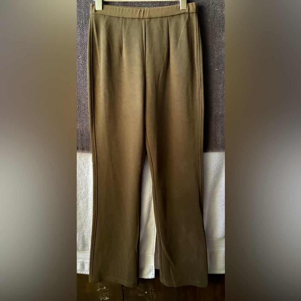 Chico's Classic Brown Straight Leg Pants with Elastic Waist
